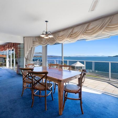 Spectacular Lakefront Home Таупо Екстер'єр фото